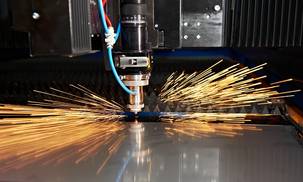 aser cutting of metal sheet with sparks